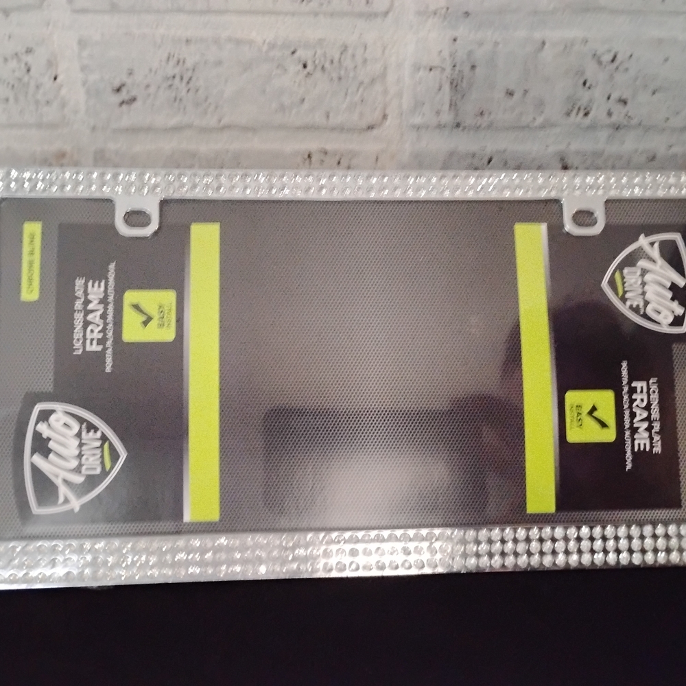 Auto Drive Sparkling License Plate Frame - Silver - Picture 2 of 4